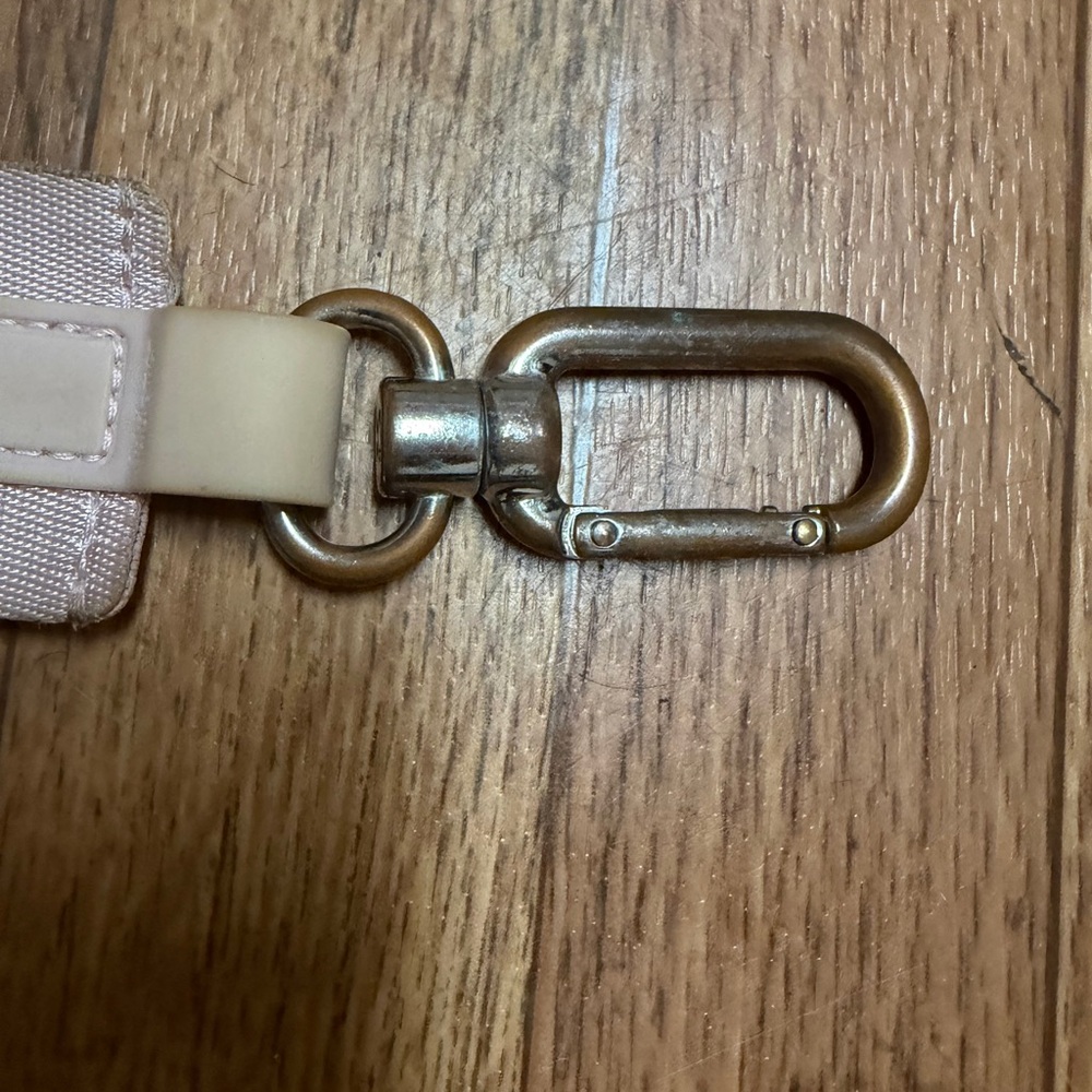 lululemon athletica Pink Key Strap with Silver Clip - Picture 4 of 4
